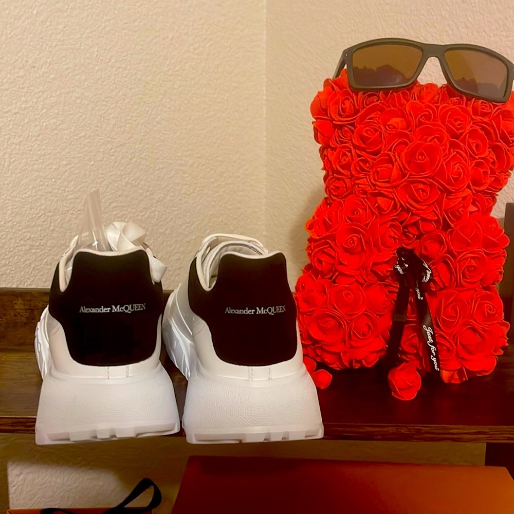 Alexander McQueen Leather Sneakers. Size 38 in black and white. Runs big.